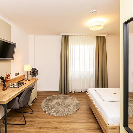 Koenigshof Bed And Breakfast ケーニッヒスシュタイン・イム・タウヌス エクステリア 写真