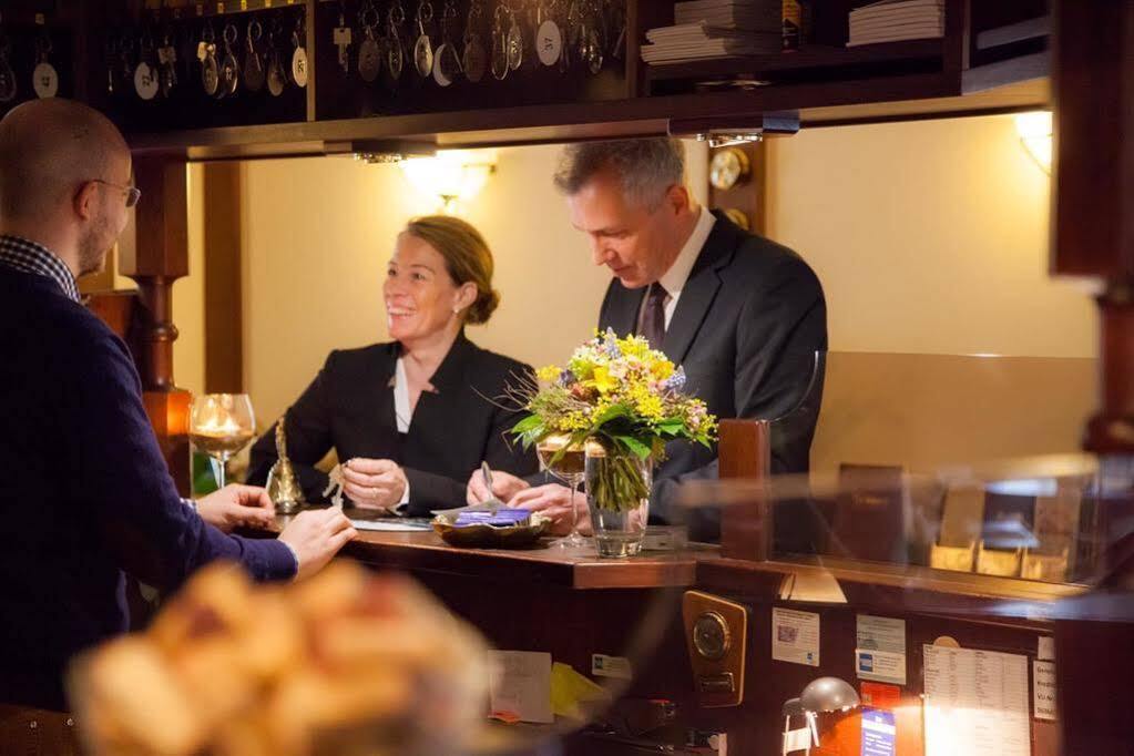 Koenigshof Bed And Breakfast ケーニッヒスシュタイン・イム・タウヌス エクステリア 写真